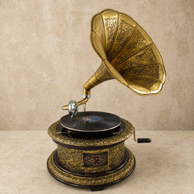 Klassieke Grammofoon Messing – Ronde Gegraveerde Hoorn