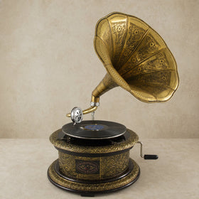 Klassieke Grammofoon Messing – Ronde Gegraveerde Hoorn