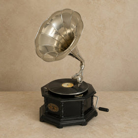 Grammofoon Nikkel met Achthoekige Hoorn – Vintage Stijl