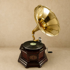 Grammofoon Messing met Achthoekige Hoorn – Vintage Design
